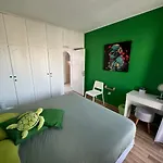 It Can't Be Apartment